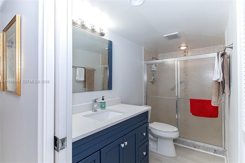 For Sale: $185,000 (2 beds, 2 baths, 1156 Square Feet)