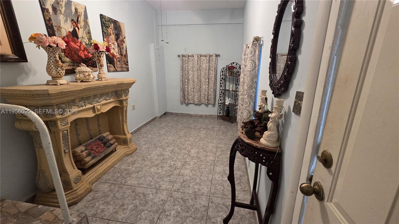En Venta: $380,000 (2 camas, 1 baños, 1192 Pies cuadrados)