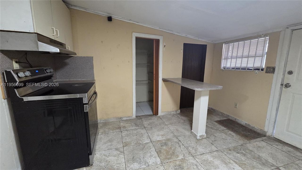 En Venta: $380,000 (2 camas, 1 baños, 1192 Pies cuadrados)