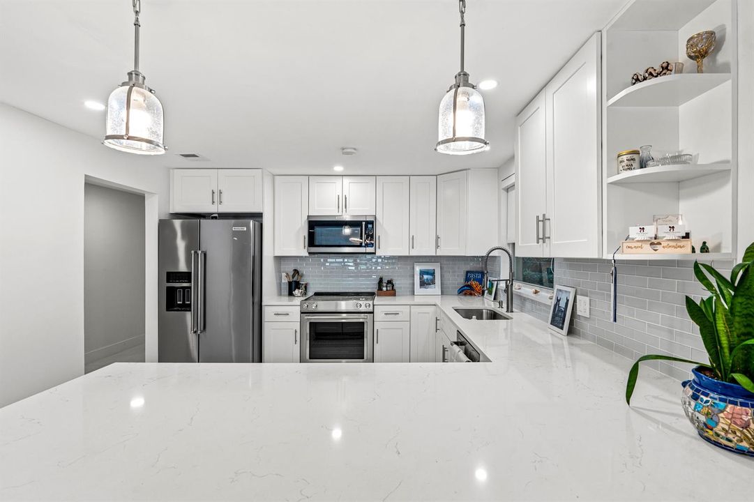 mls_KITCHEN_STRAIGHT_DT