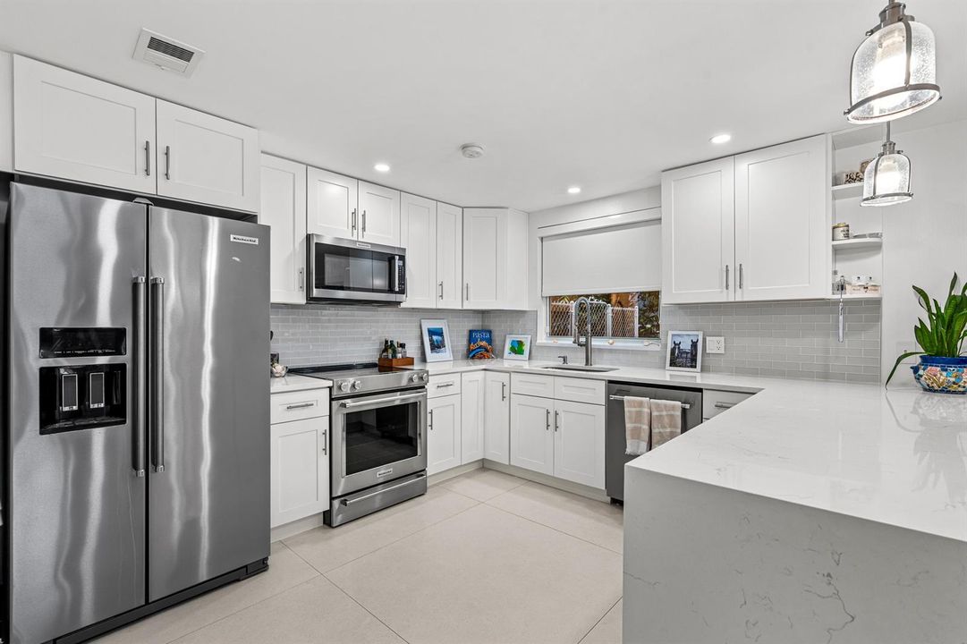 mls_KITCHEN_LEFT_DETAIL_DT