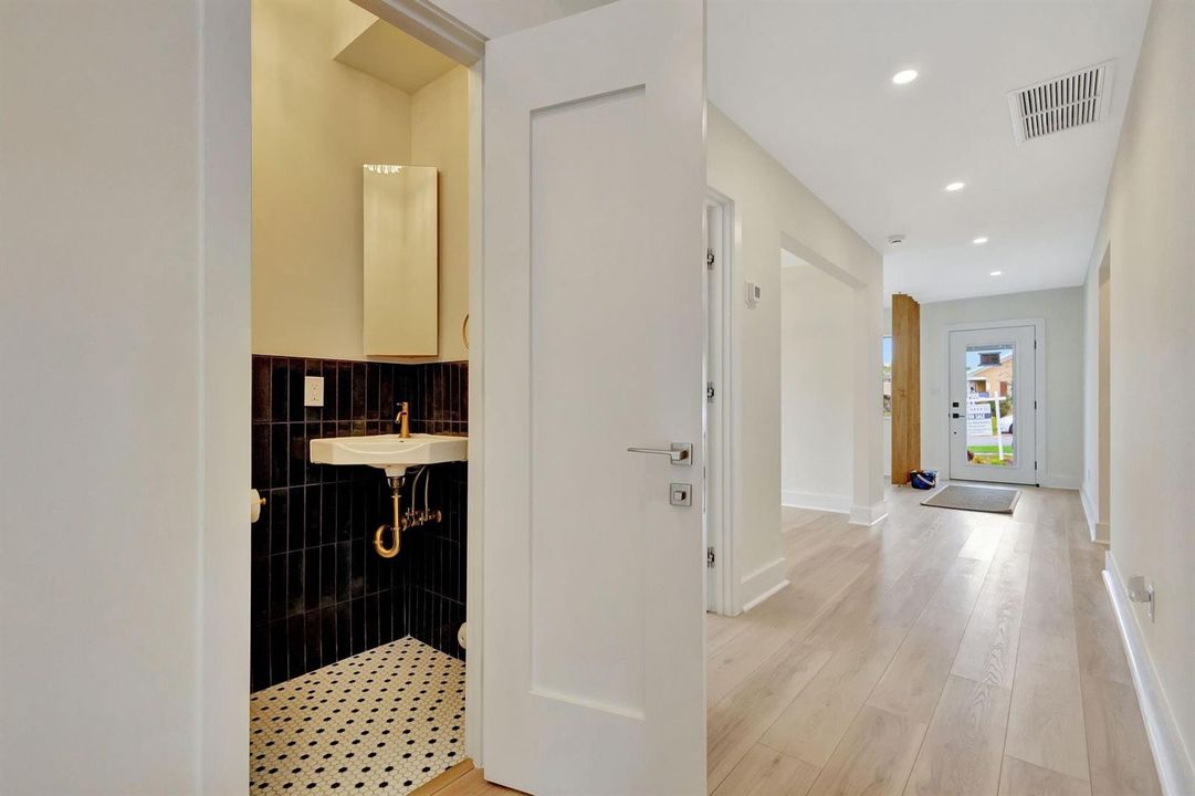 Powder Room/Hallway