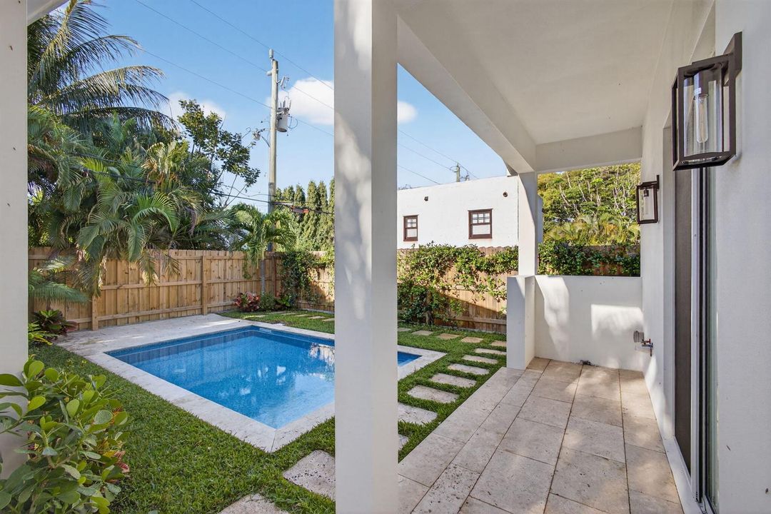Pool/Patio