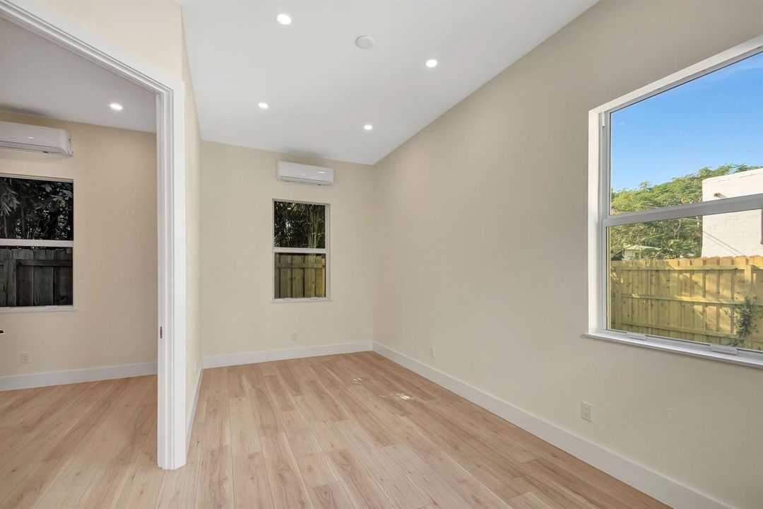 Guest House Bedroom/Living Room