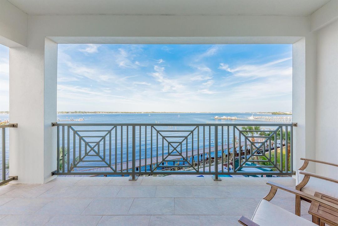 41 SW Seminole St Unit 306, Stuart, FL 3