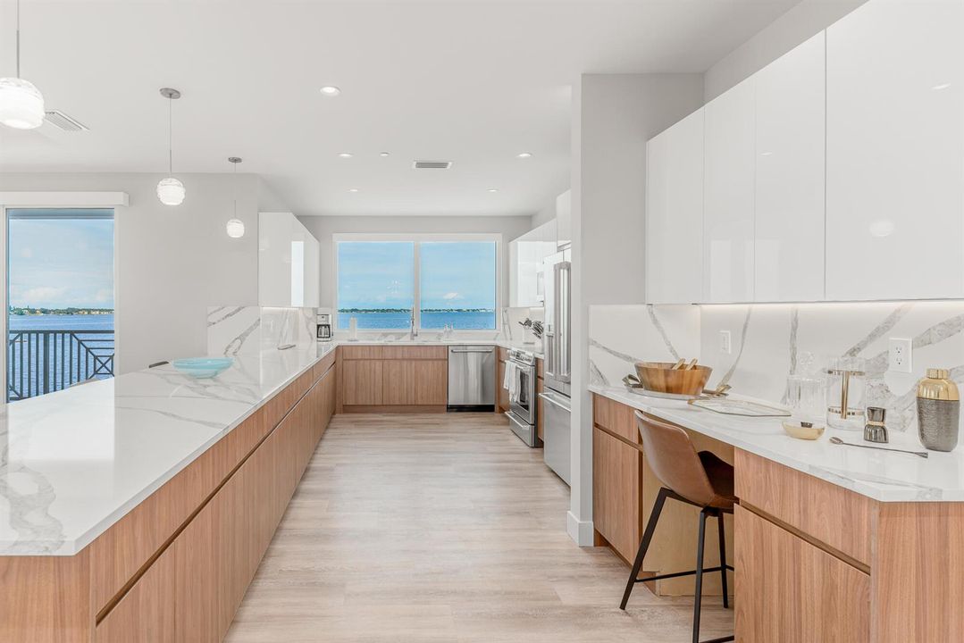 41 SW Seminole St Unit 306, Stuart, FL 3
