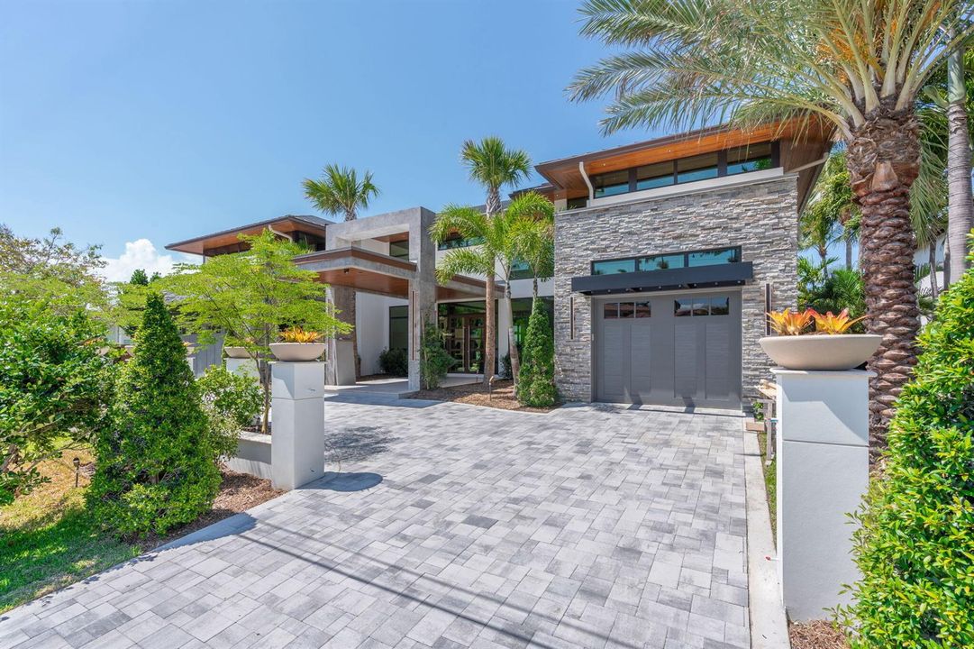 4-web-or-mls-2939 NE 26th Place Fort Lau