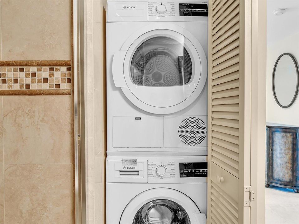 Laundry in downstairs Full Bathroom