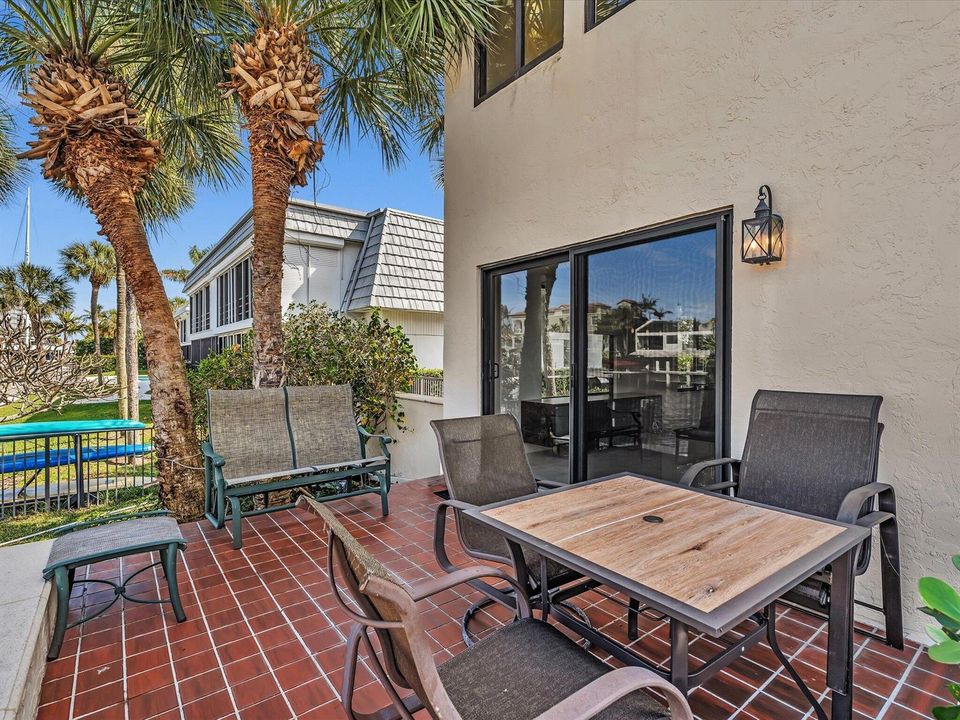 Private Deck – Intracoastal View