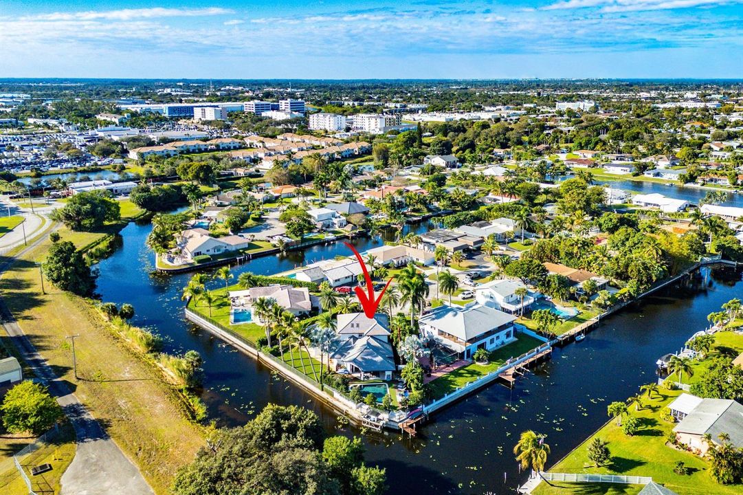 1403 Indian Rd E Aerial