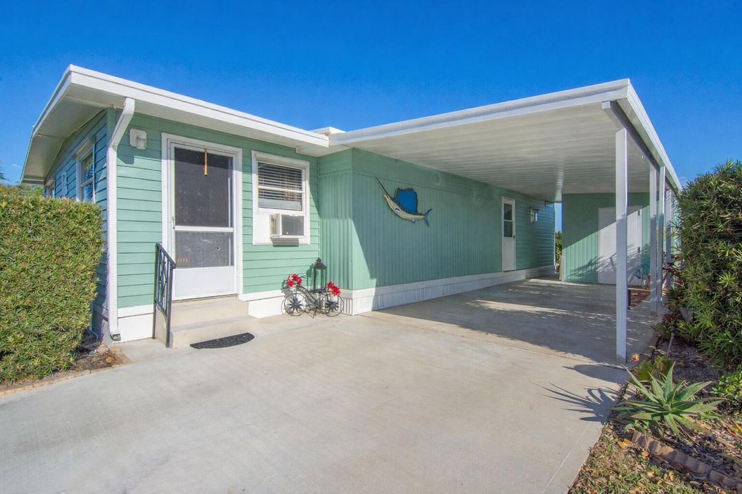 Carport-Entry