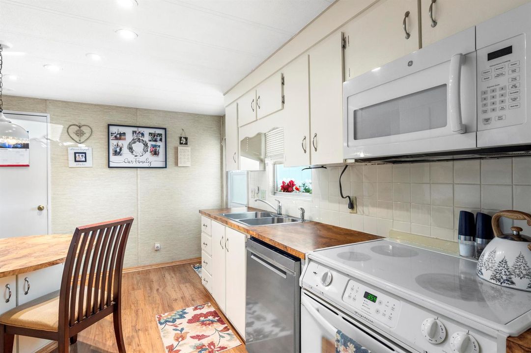 Kitchen (4)