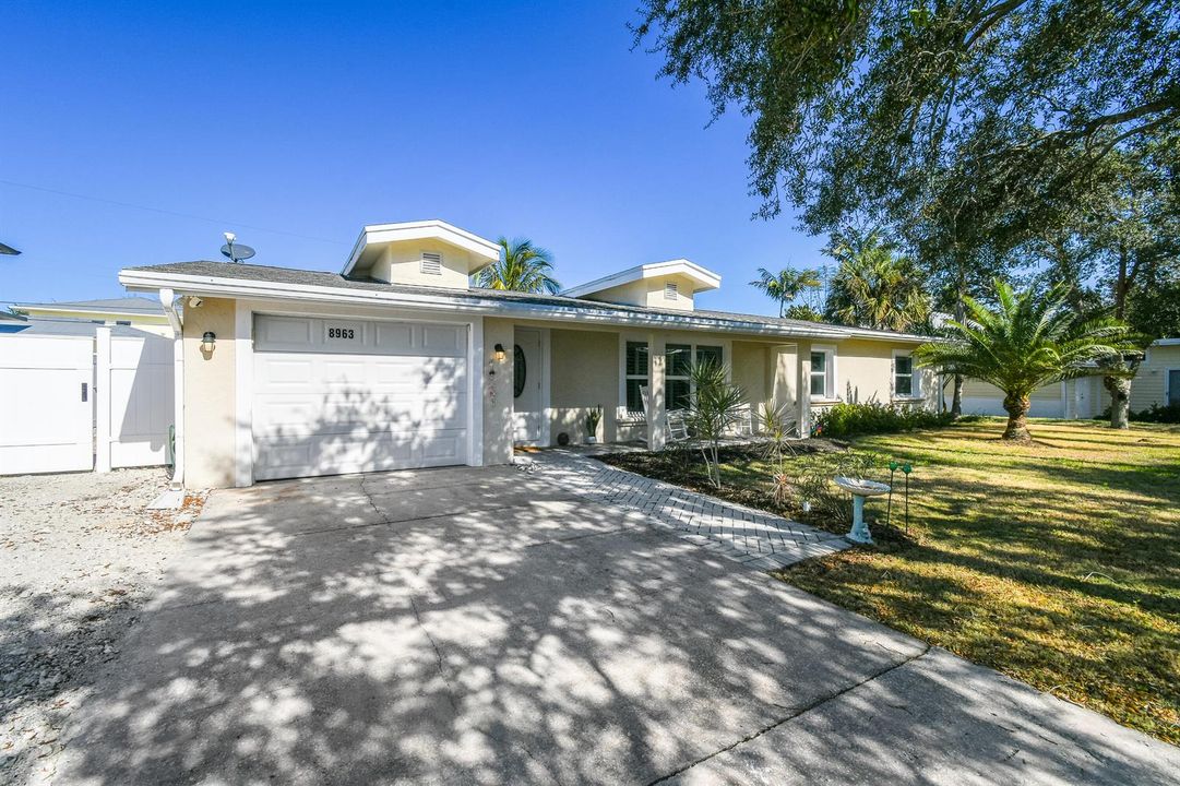 Front view of home