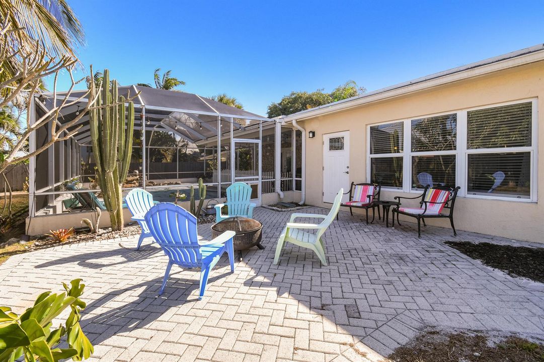 Firepit seating area