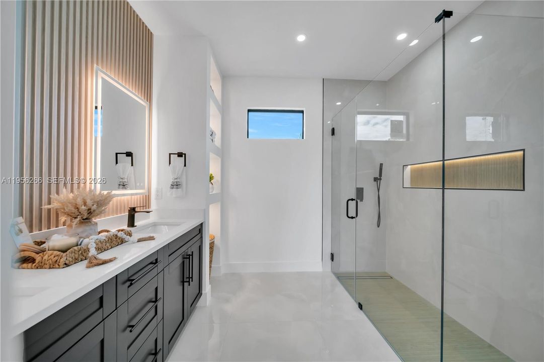 Recently Sold: $389,900 (4 beds, 3 baths, 0 Square Feet)
