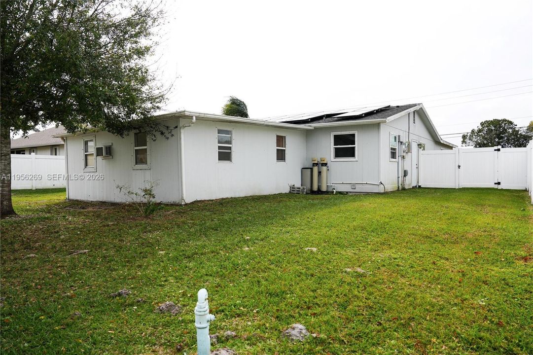 En Venta: $280,000 (3 camas, 2 baños, 1341 Pies cuadrados)