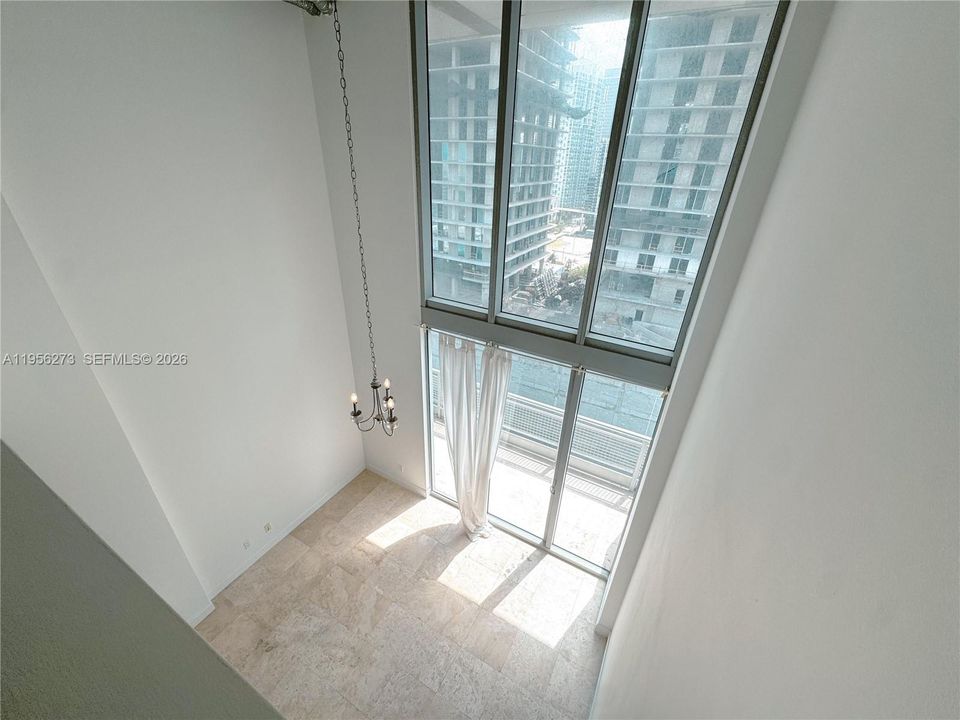 For Sale: $465,000 (2 beds, 2 baths, 1113 Square Feet)