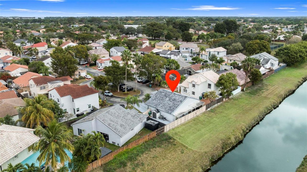 Active With Contract: $569,900 (3 beds, 2 baths, 1464 Square Feet)