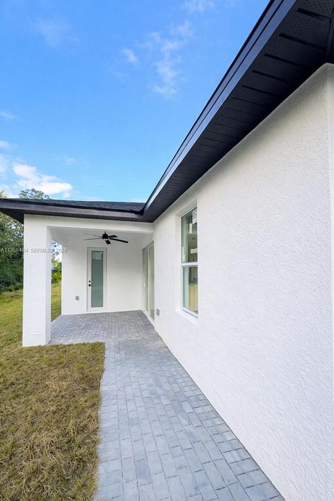 Vendido Recientemente: $340,000 (4 camas, 3 baños, 0 Pies cuadrados)