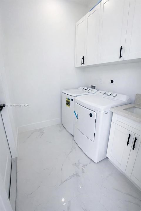 Vendido Recientemente: $340,000 (4 camas, 3 baños, 0 Pies cuadrados)