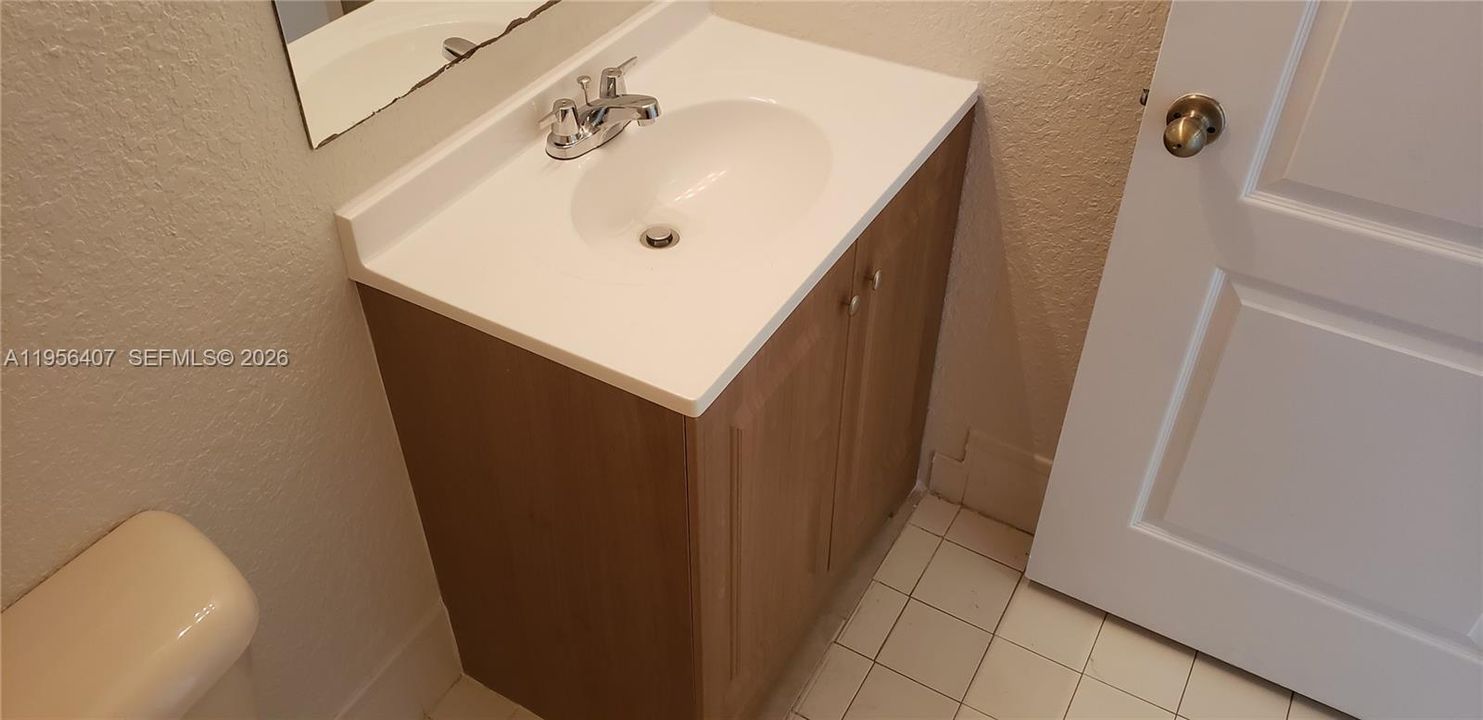 For Sale: $218,000 (3 beds, 2 baths, 1182 Square Feet)