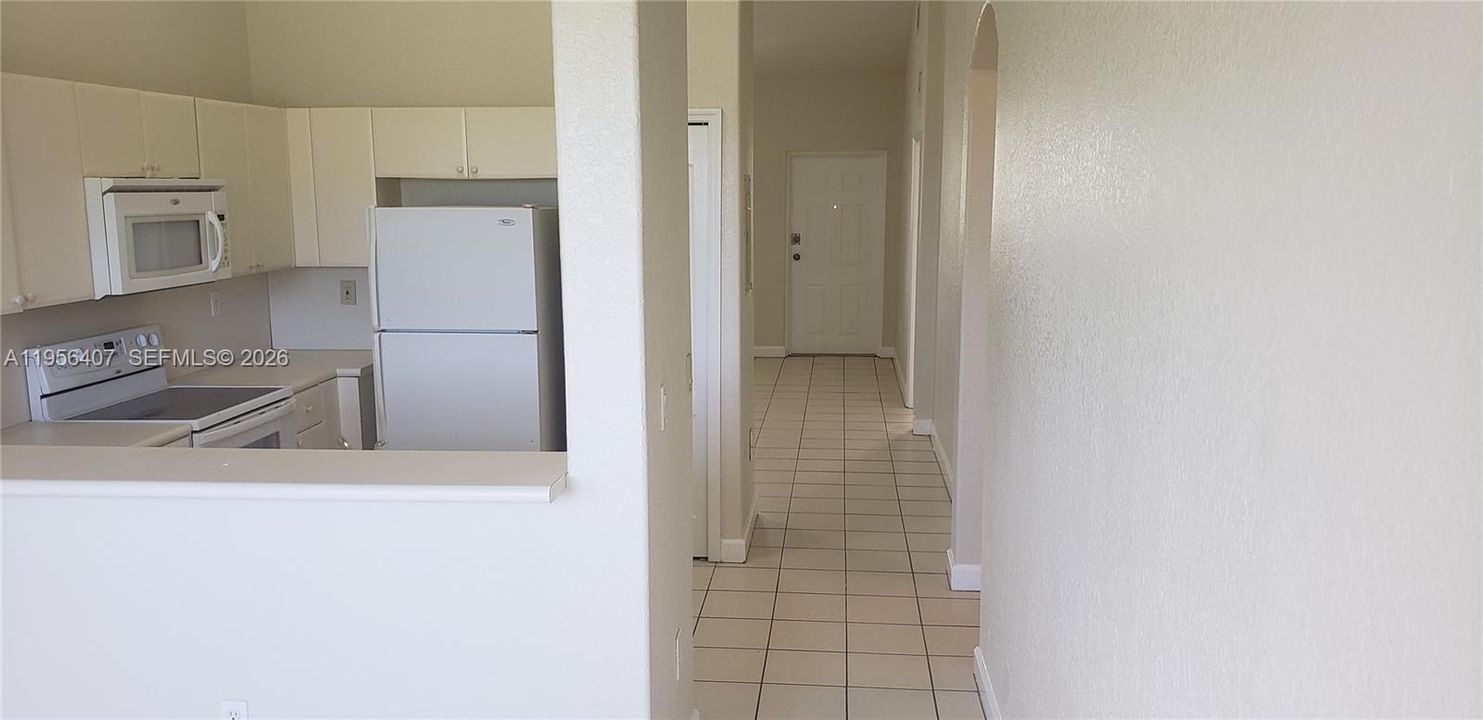For Sale: $218,000 (3 beds, 2 baths, 1182 Square Feet)