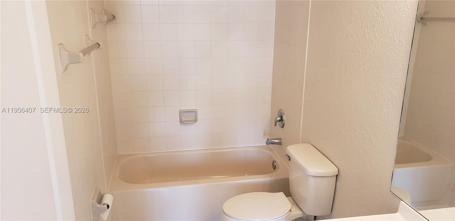 For Sale: $218,000 (3 beds, 2 baths, 1182 Square Feet)