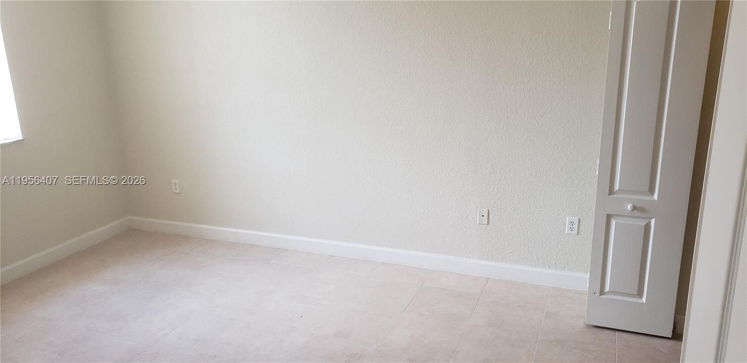 For Sale: $218,000 (3 beds, 2 baths, 1182 Square Feet)
