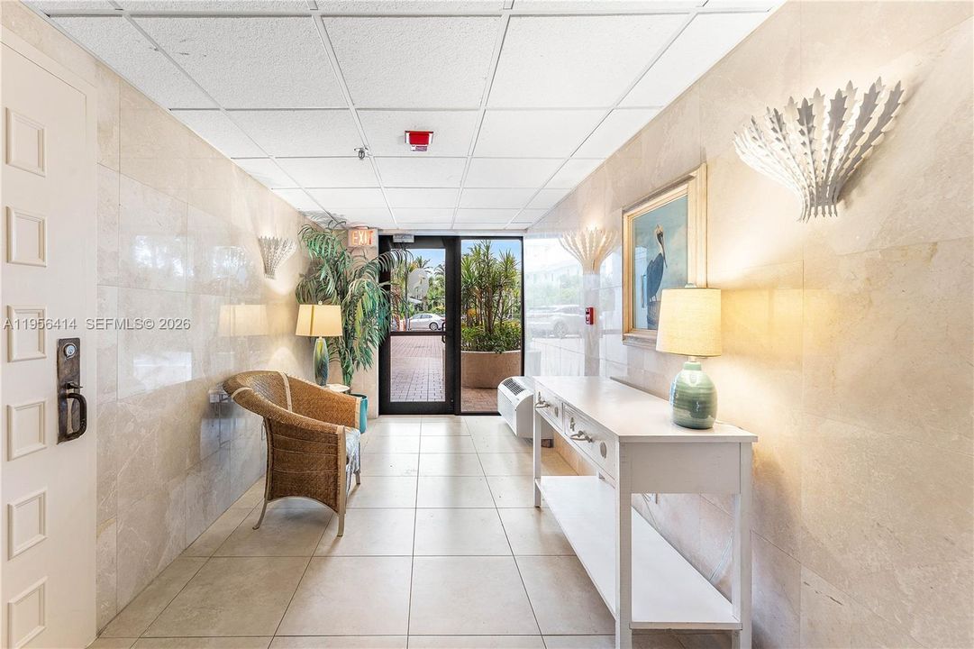 待售: $1,975,000 (3 贝兹, 2 浴室, 1954 平方英尺)