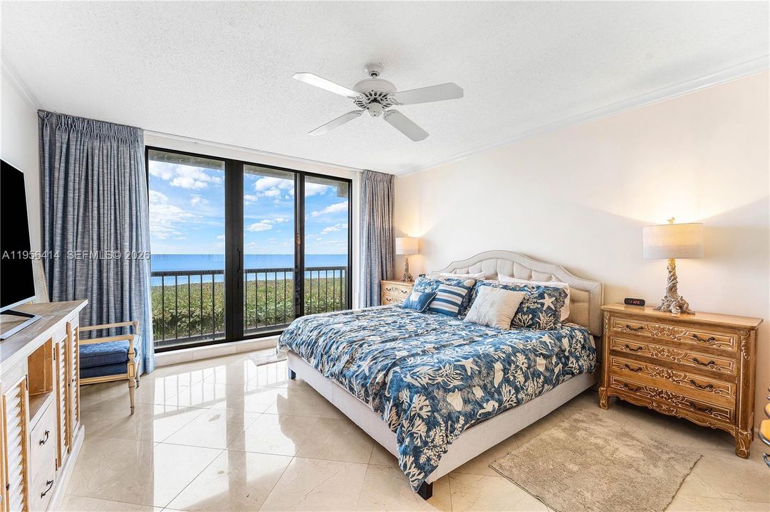 待售: $1,975,000 (3 贝兹, 2 浴室, 1954 平方英尺)