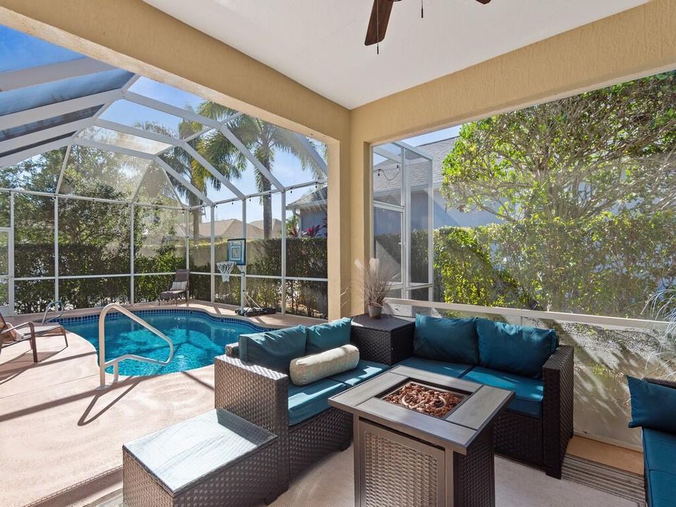 COVERED PORCH