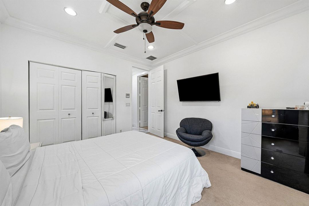 027-9232PinevilleDrive-LakeWorth-FL-3346
