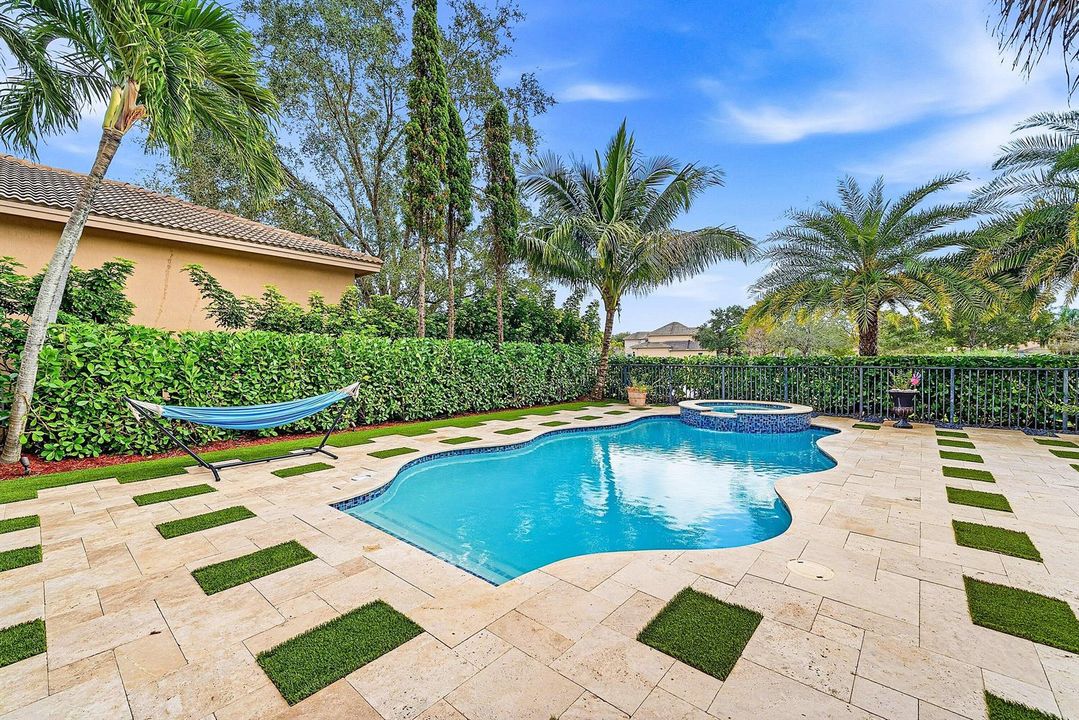 055-9232PinevilleDrive-LakeWorth-FL-3346