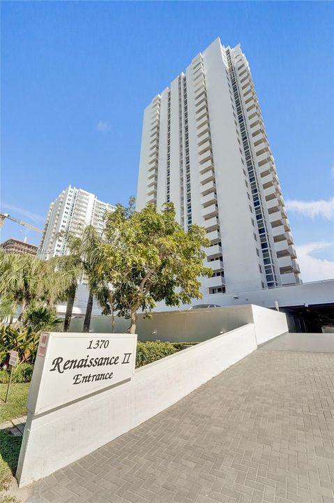 Active With Contract: $518,000 (2 beds, 2 baths, 1630 Square Feet)
