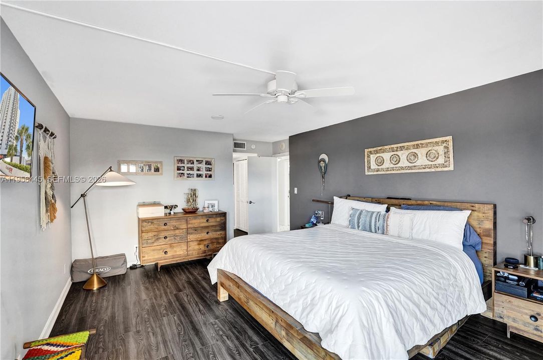 Active With Contract: $518,000 (2 beds, 2 baths, 1630 Square Feet)