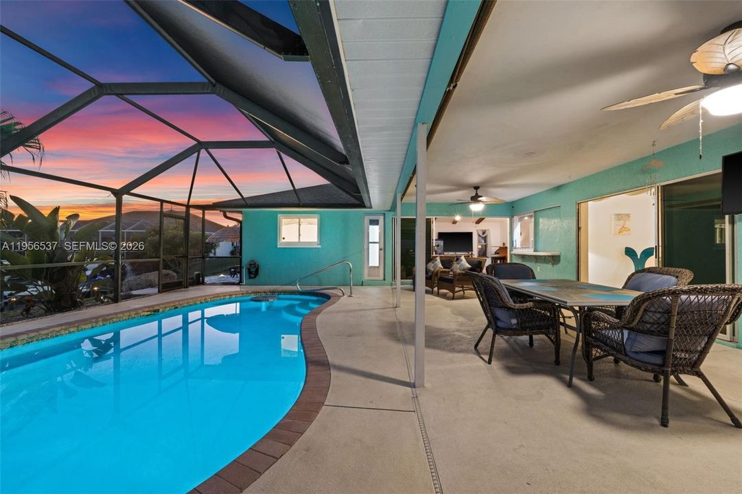 Have a snack on the lanai