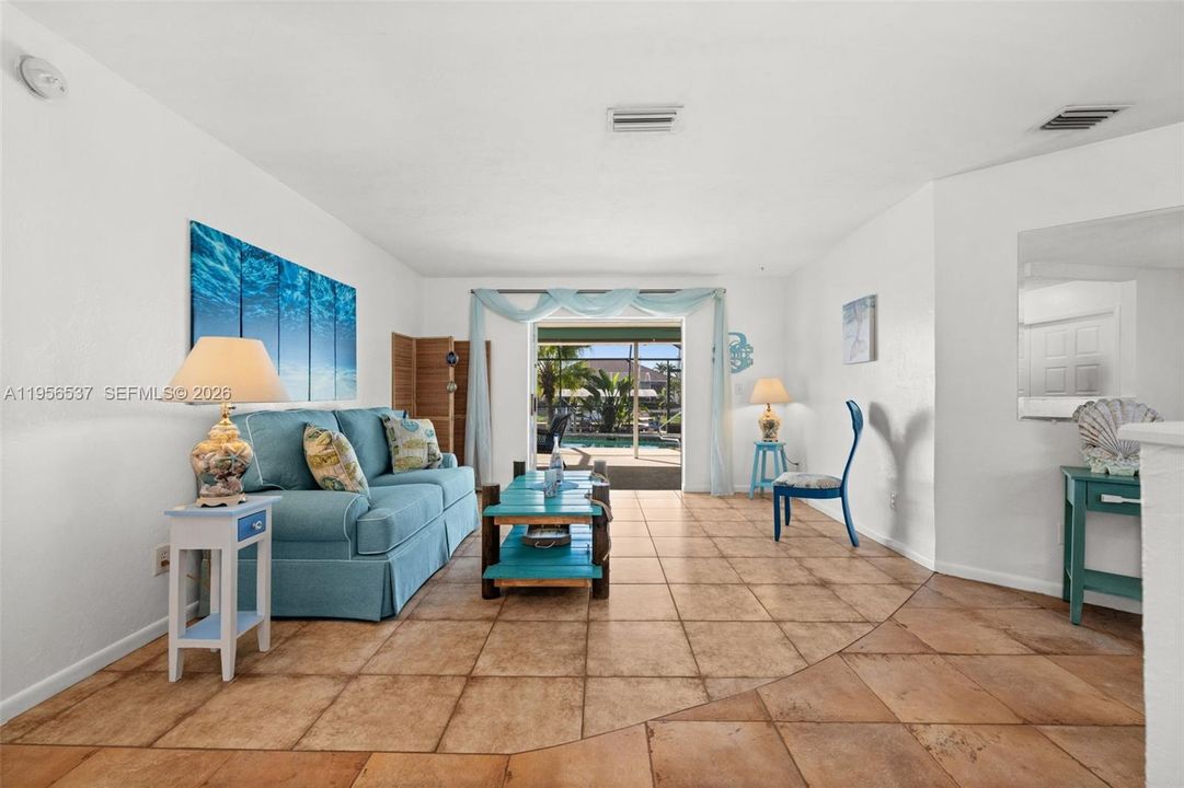 Seamless indoor-outdoor living