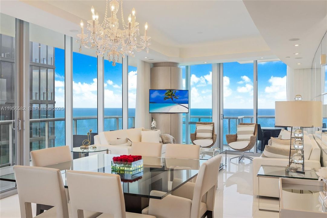 For Sale: $2,875,000 (3 beds, 3 baths, 1956 Square Feet)