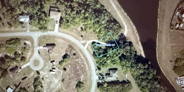 For Sale: $28,999 (0.24 acres)