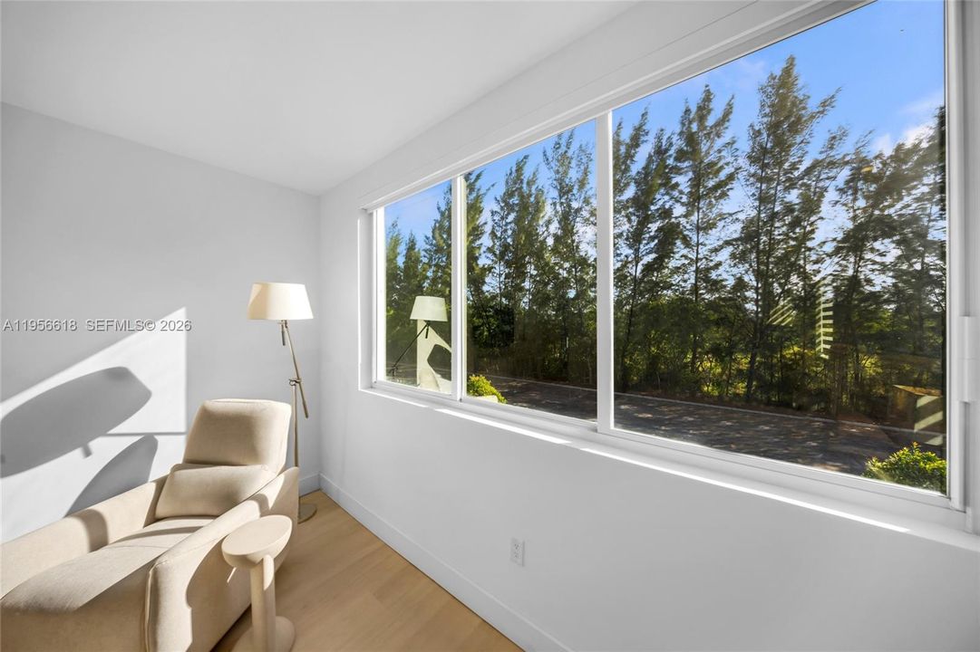 Activo con contrato: $1,469,000 (5 camas, 5 baños, 3113 Pies cuadrados)