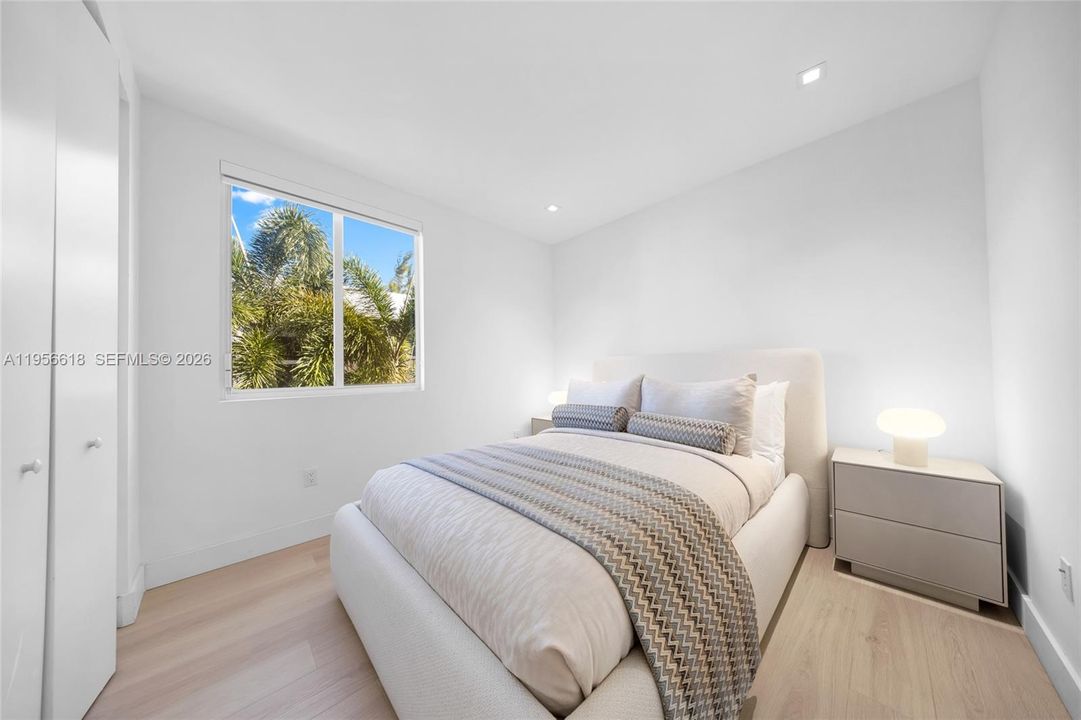 Activo con contrato: $1,469,000 (5 camas, 5 baños, 3113 Pies cuadrados)
