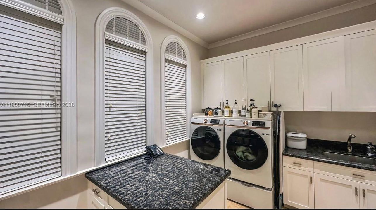 En Venta: $5,600,000 (6 camas, 7 baños, 9264 Pies cuadrados)