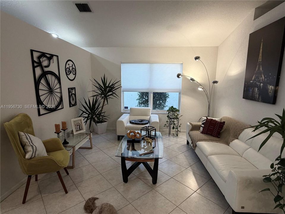 For Rent: $4,200 (3 beds, 2 baths, 1845 Square Feet)