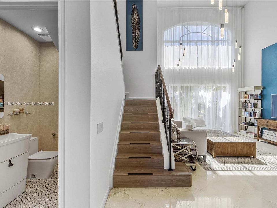 En Venta: $2,950,000 (5 camas, 4 baños, 3291 Pies cuadrados)