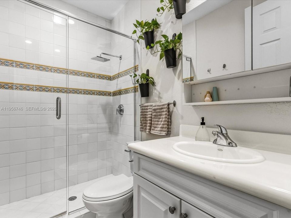 En Venta: $2,950,000 (5 camas, 4 baños, 3291 Pies cuadrados)