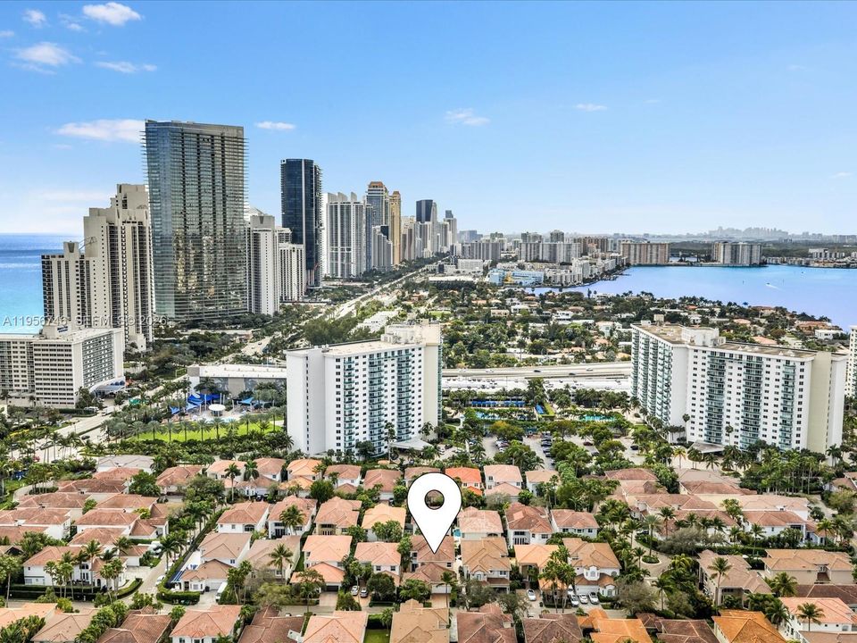 En Venta: $2,950,000 (5 camas, 4 baños, 3291 Pies cuadrados)