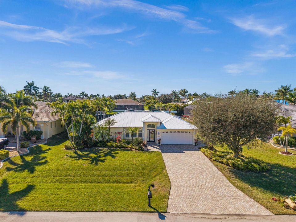 Turnkey Gulf access home in Surfside