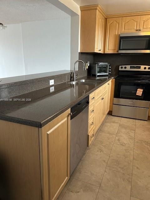Activo con contrato: $259,900 (2 camas, 2 baños, 1190 Pies cuadrados)