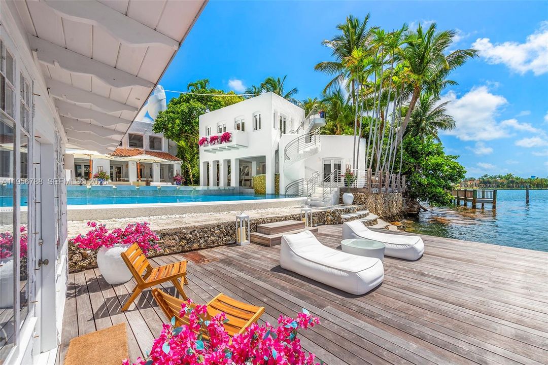 En Renta: $145,000 (7 camas, 7 baños, 8110 Pies cuadrados)