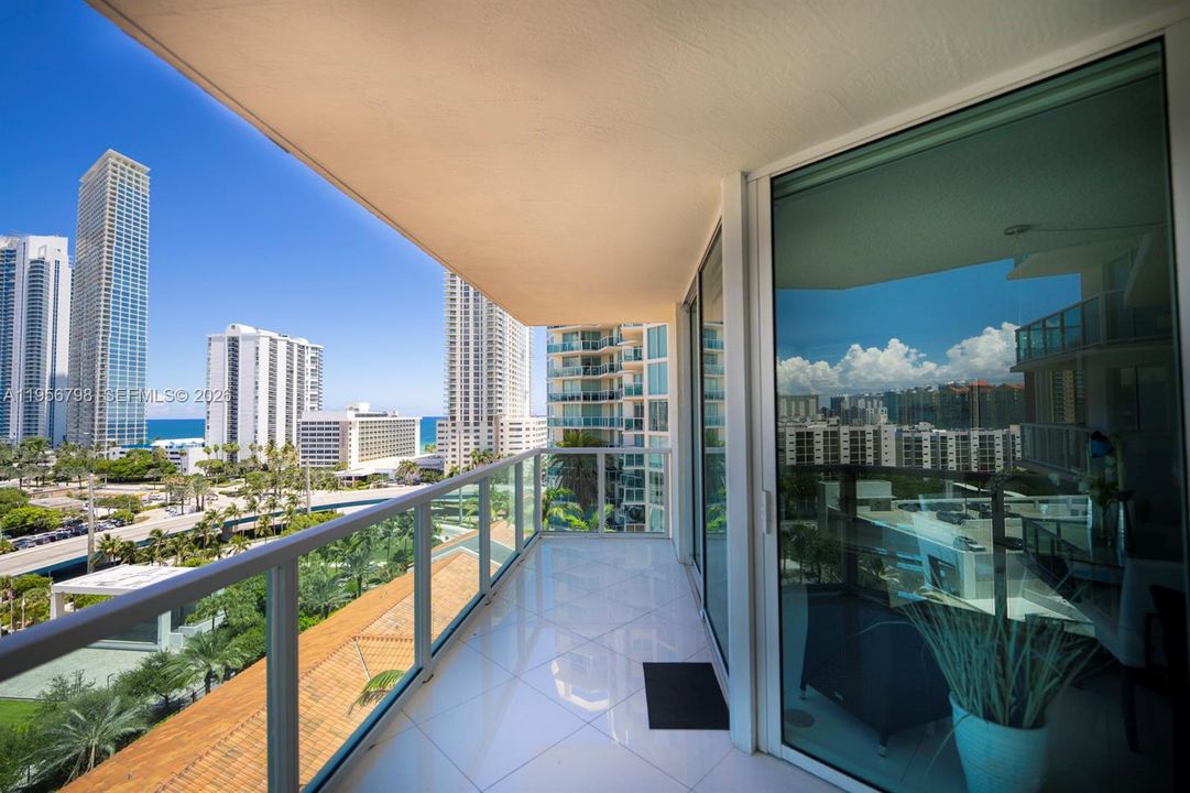 For Sale: $850,000 (3 beds, 2 baths, 1447 Square Feet)